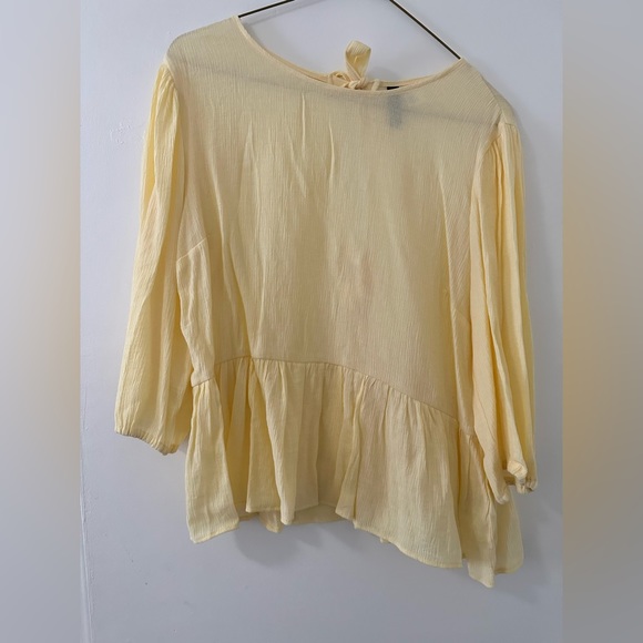 H&M women’s top - Picture 3 of 4